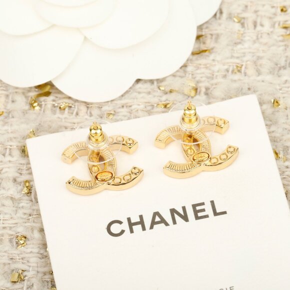 Chanel Fashion Women's Earrings - Picture 6 of 6